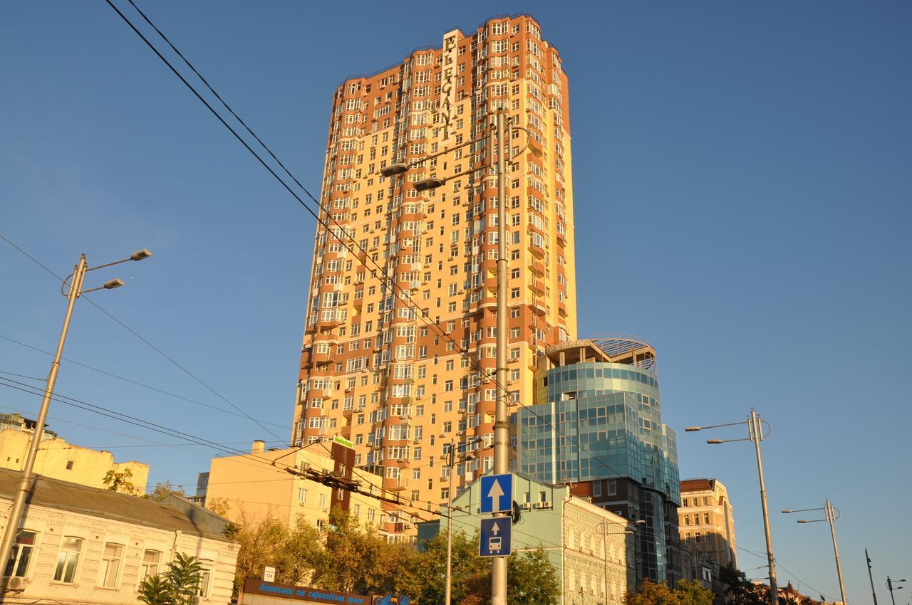 The Hostel Жд Вокзал Центр Kyiv Exterior photo